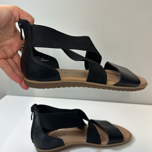 Torrid Stretch Ankle Sandals Size 7W - Picture 13 of 15